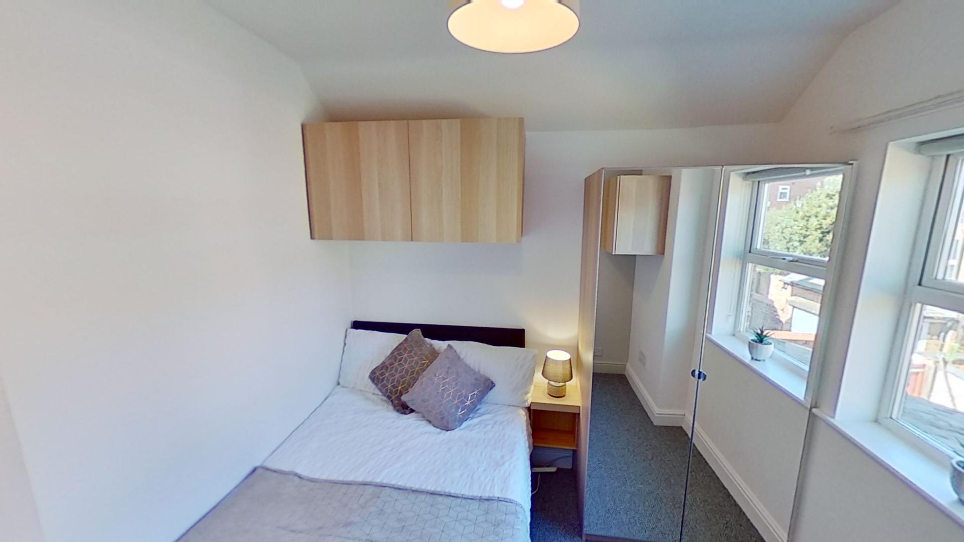 Room West Lorne Street in Chester
