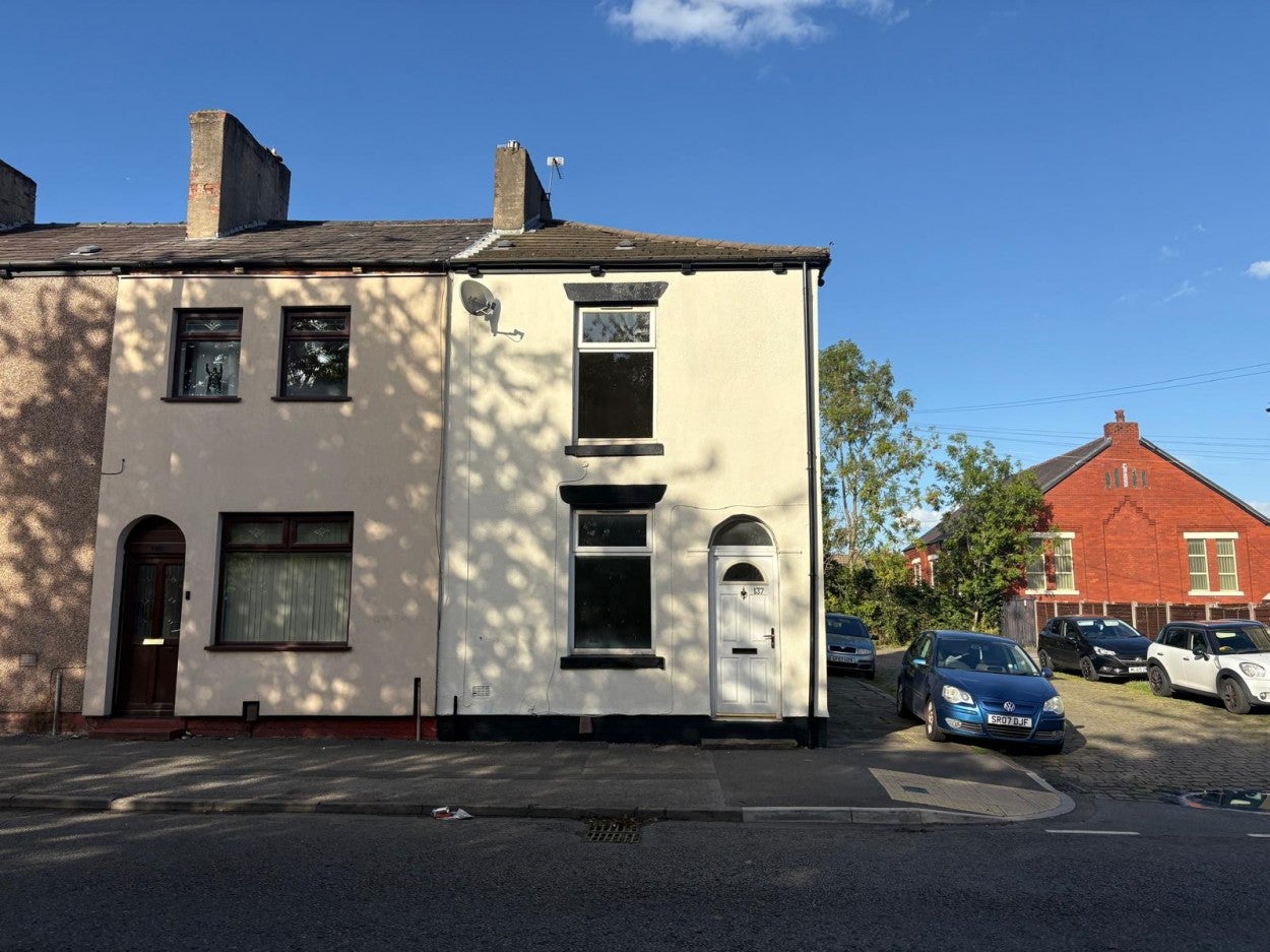 House Atherton Road in Hindley