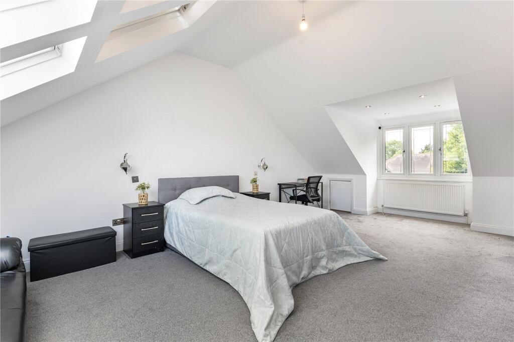 Room Malford Grove in Greater London