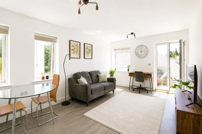 Flat Holford Way in Greater London