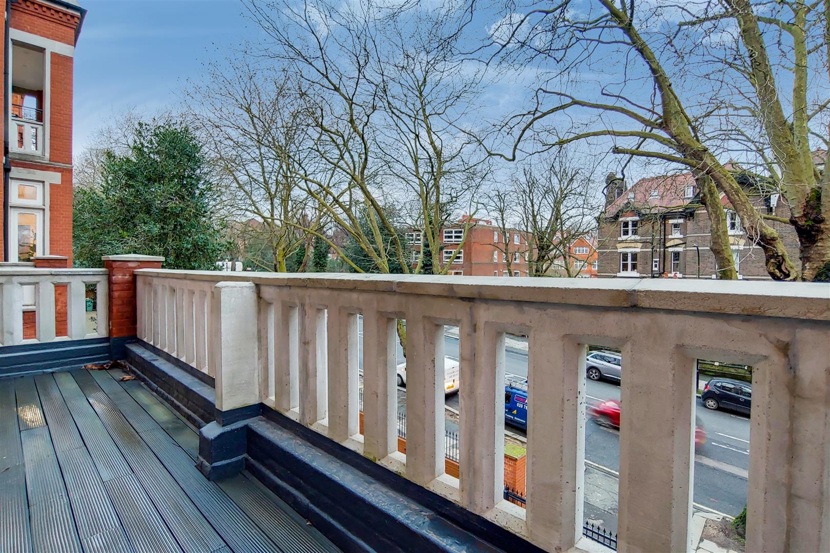 Flat Fitzjohn's Avenue in London