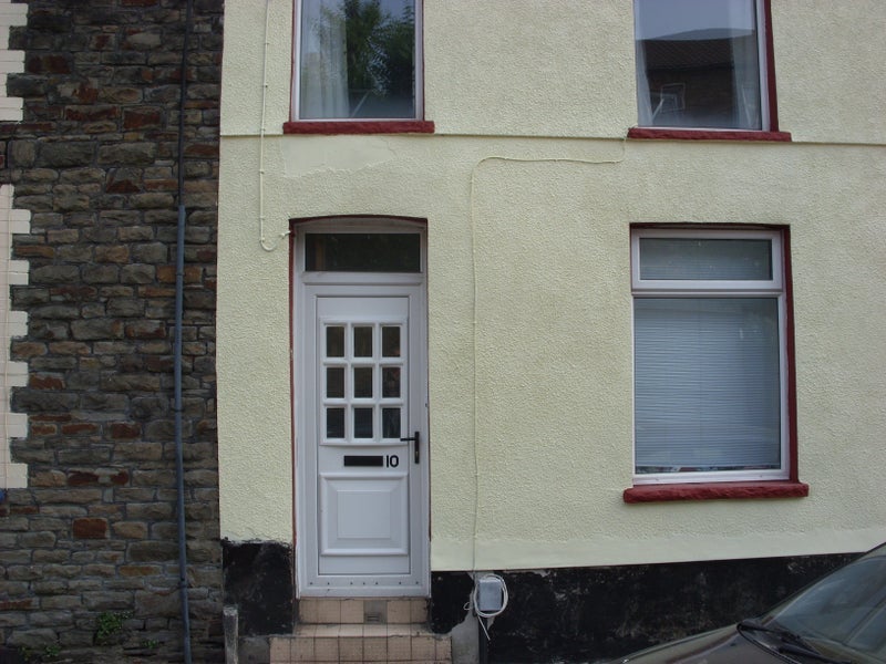 House Cliff Terrace in Pontypridd