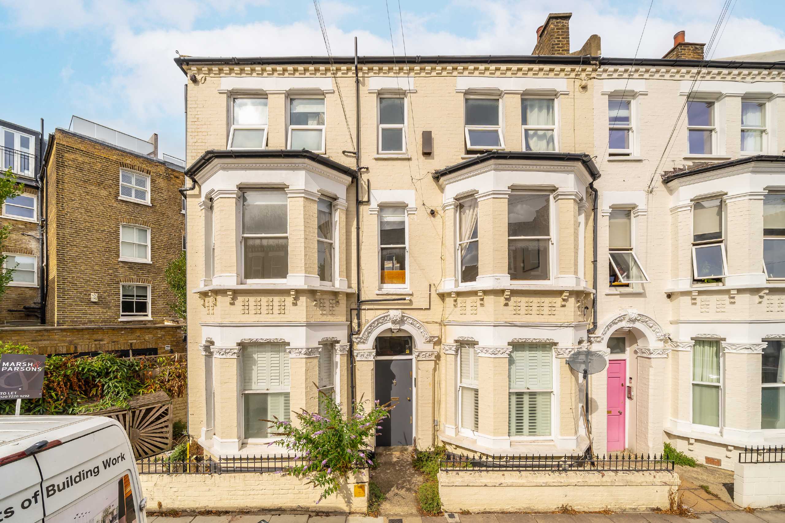 Flat Strathblaine Road in Greater London