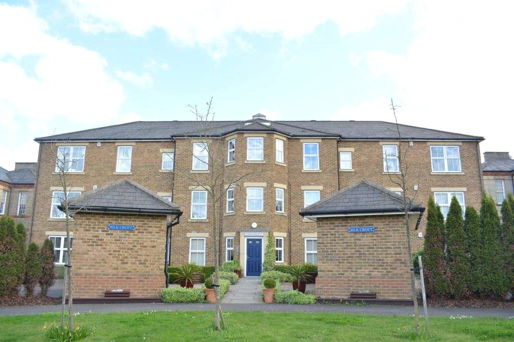 Flat Horton Crescent in Epsom and Ewell