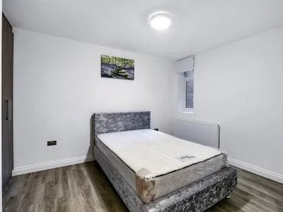 Flat Bethnal Green Road in Greater London
