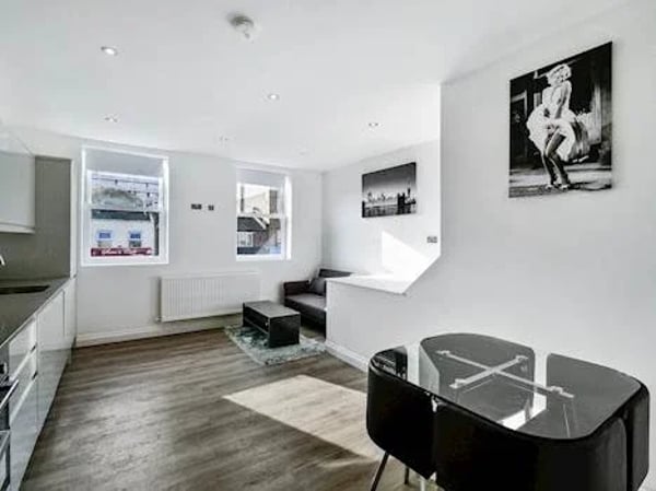 Flat Bethnal Green Road in Greater London