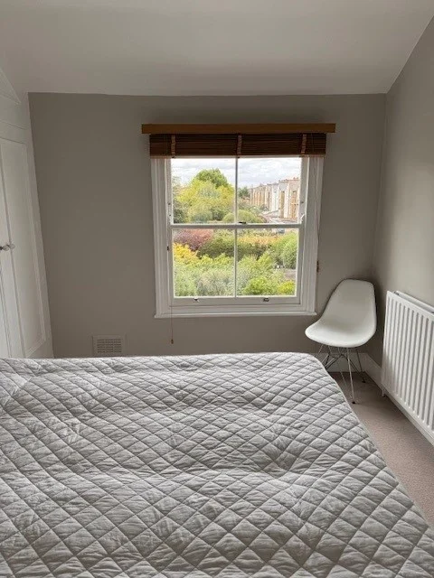 Flat Elmbourne Road in Greater London