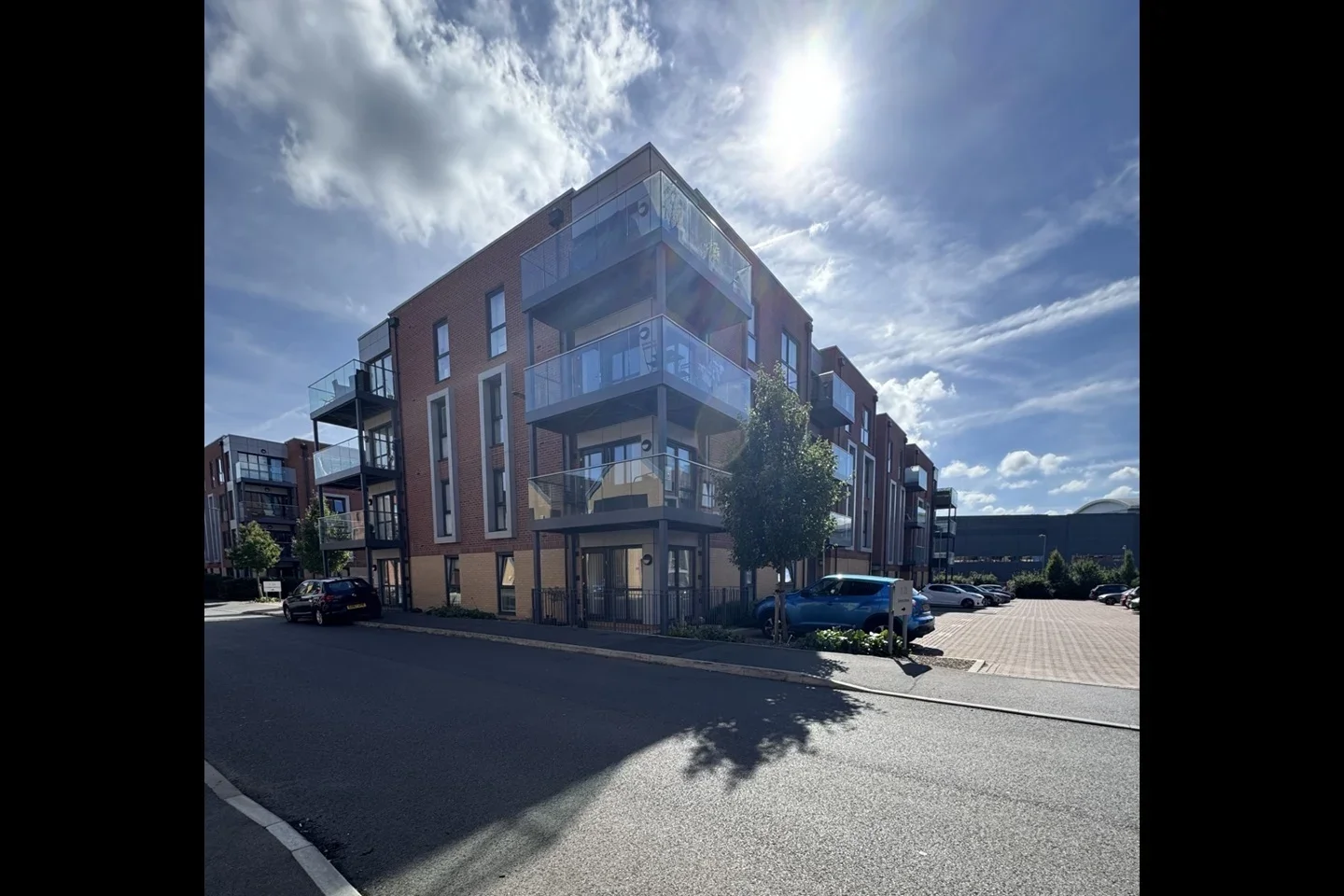 Flat Holmesley Road in Hertsmere