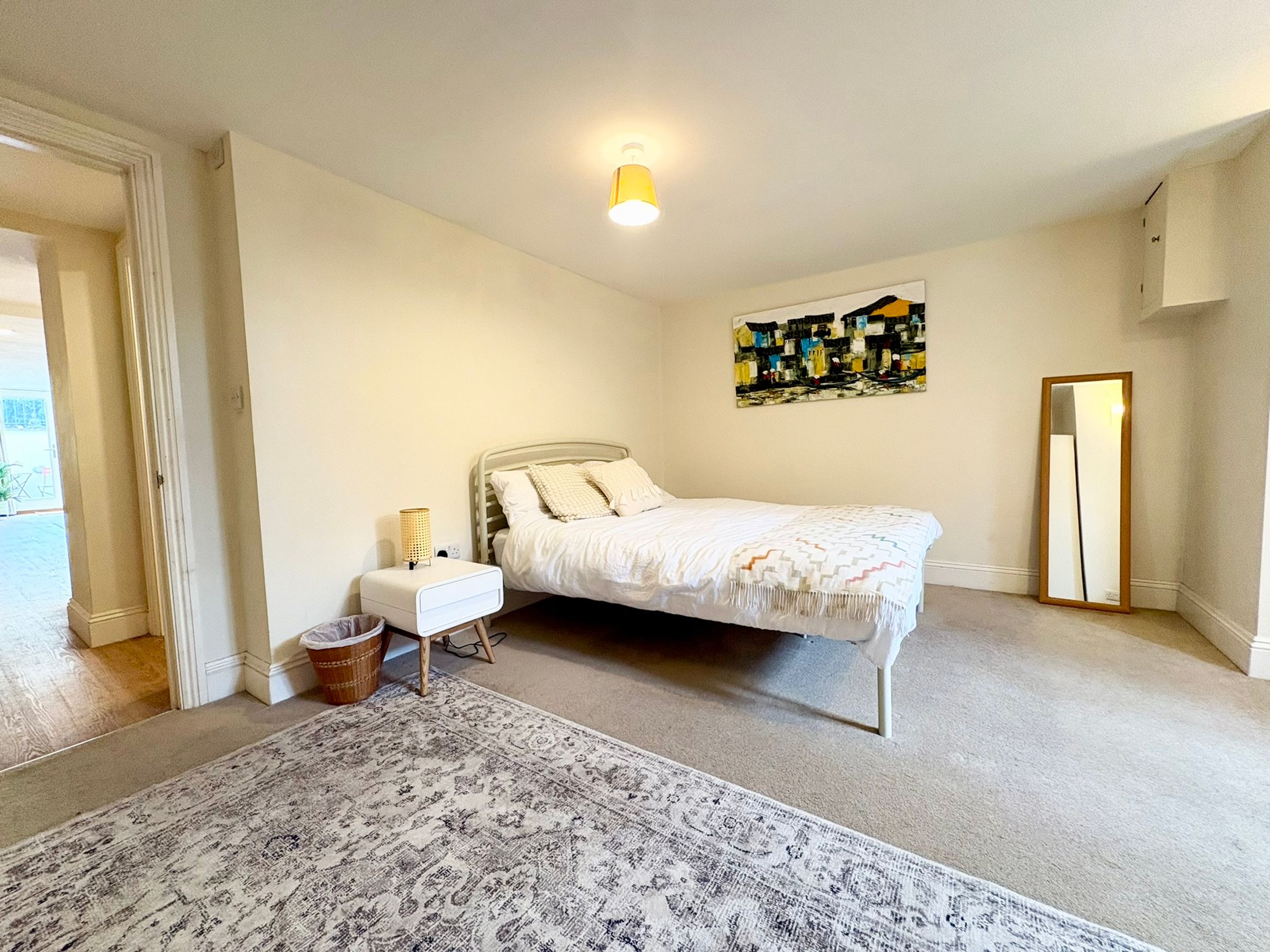Flat Hurle Crescent in Bristol