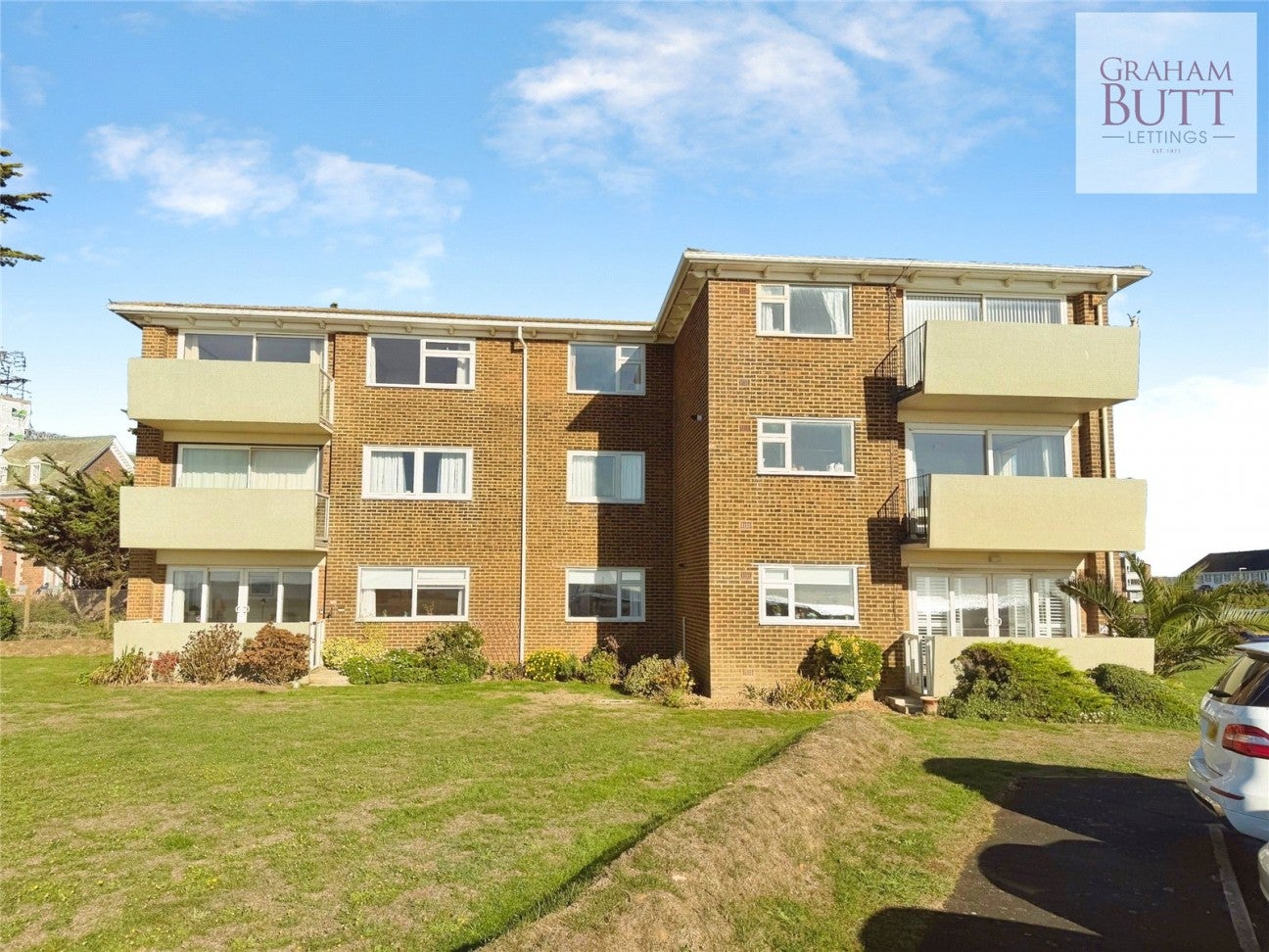 Flat The Martlets in Arun
