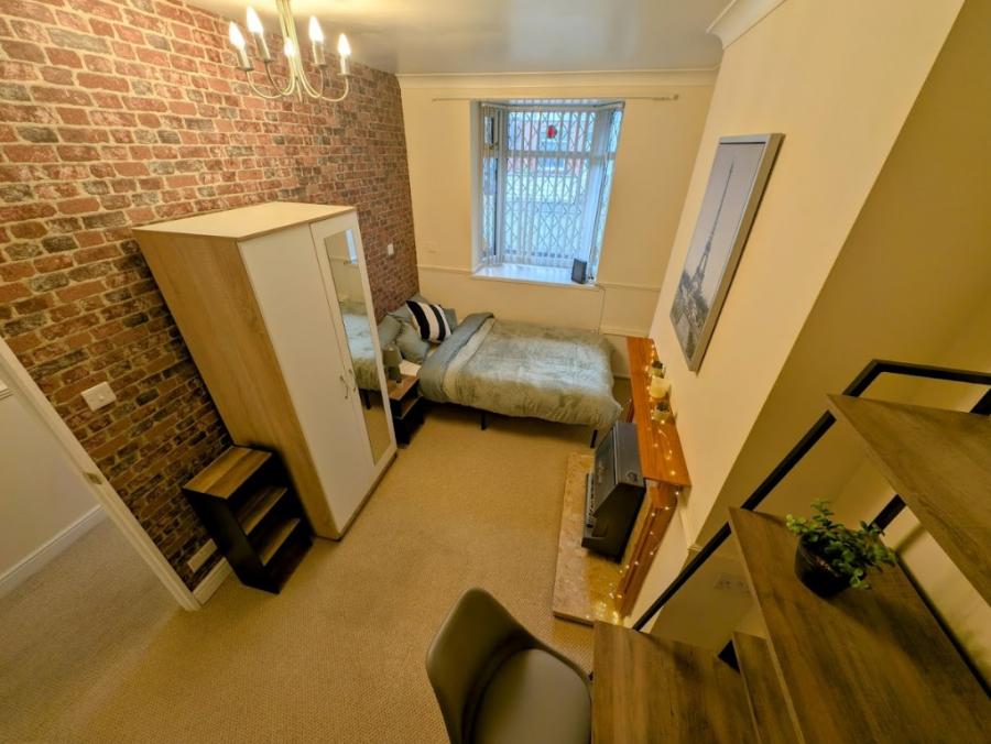 Room Hatrell Street in Newcastle-under-Lyme