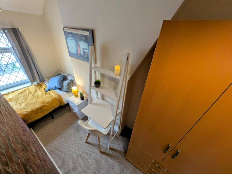 Room Hatrell Street in Newcastle-under-Lyme