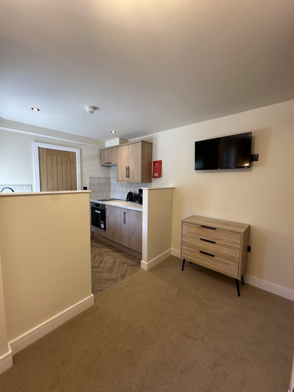 Room Corporation Street in Mansfield Woodhouse