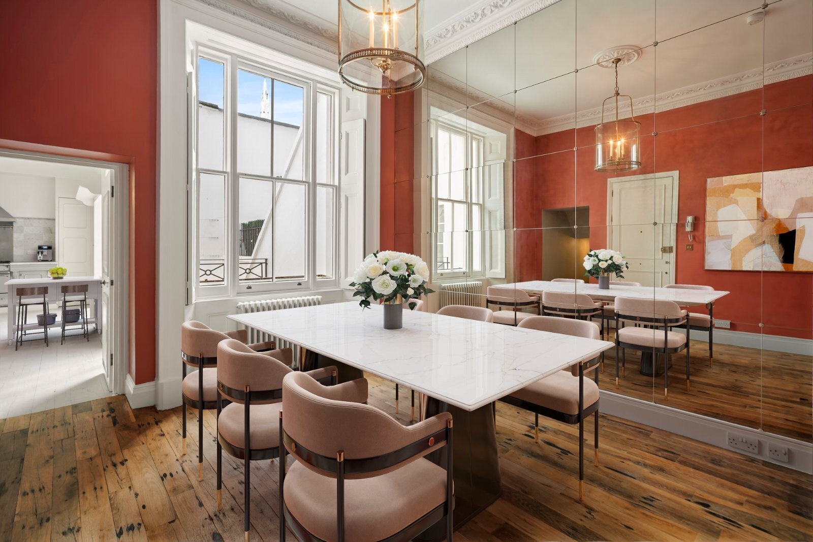 Flat Onslow Gardens in Greater London