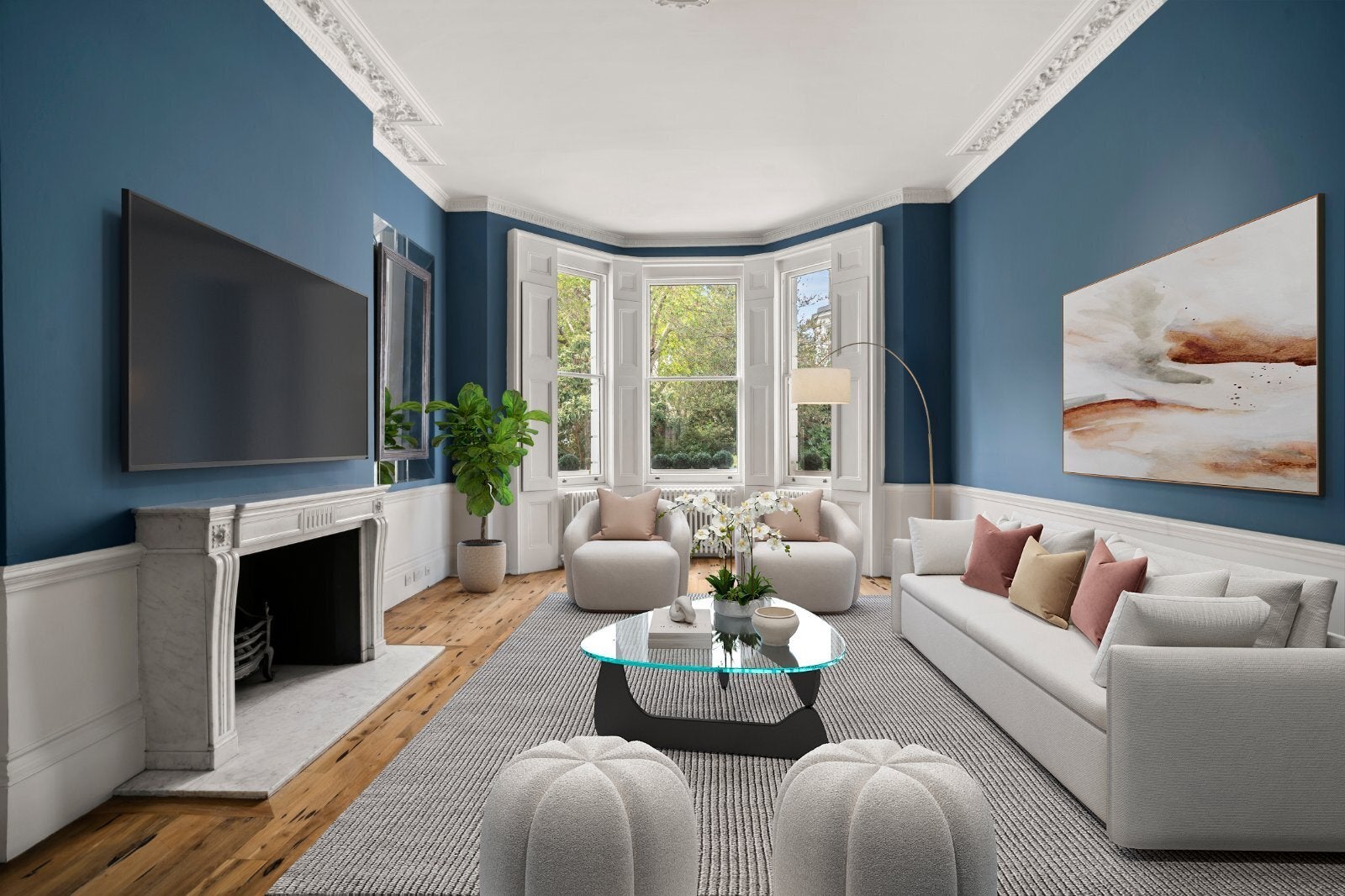 Flat Onslow Gardens in Greater London