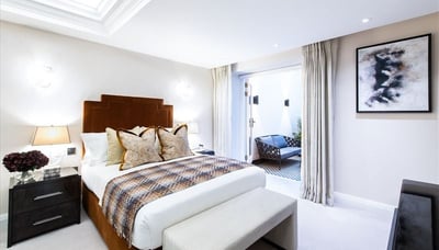 Flat Prince of Wales Terrace in Greater London