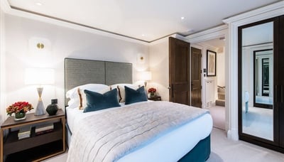 Flat Prince of Wales Terrace in Greater London