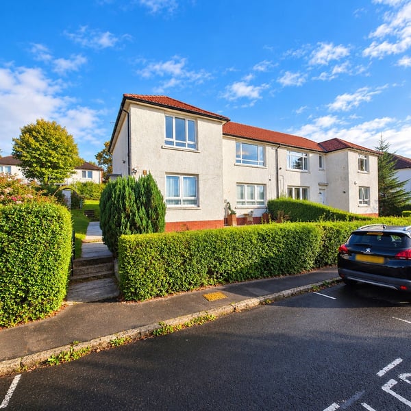Flat Rowan Drive in Duntocher