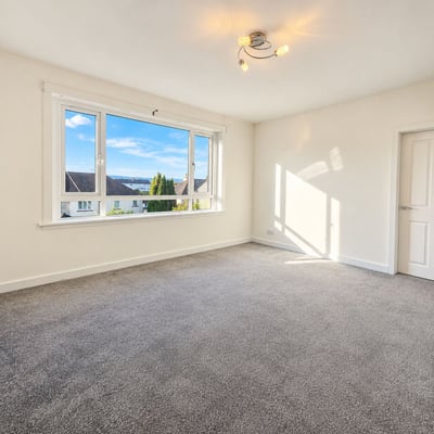 Flat Rowan Drive in Duntocher
