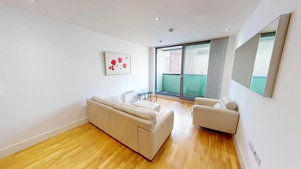 Flat Rumford Place in Liverpool