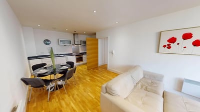 Flat Rumford Place in Liverpool