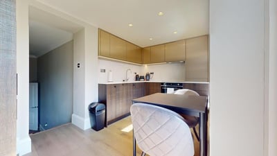 Flat Collingham Road in Greater London