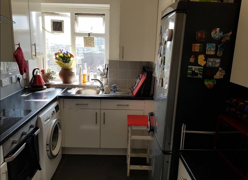 Room Clinger Court in Greater London