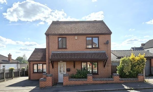 House Victoria Road in Bolsover