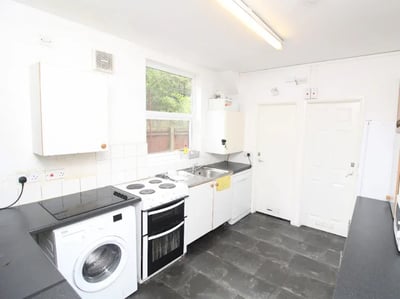 Room Northumberland Avenue in Reading