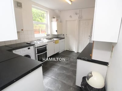 Room Northumberland Avenue in Reading
