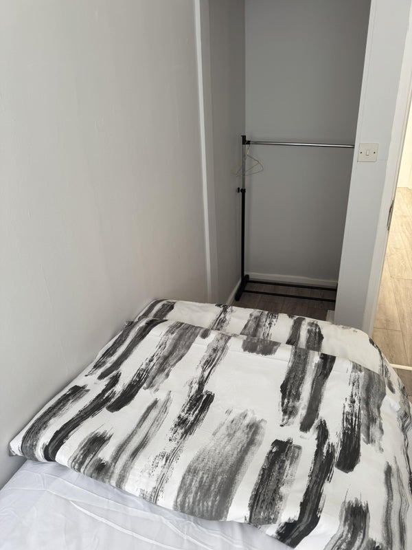 Room Spains Hall Place in Basildon