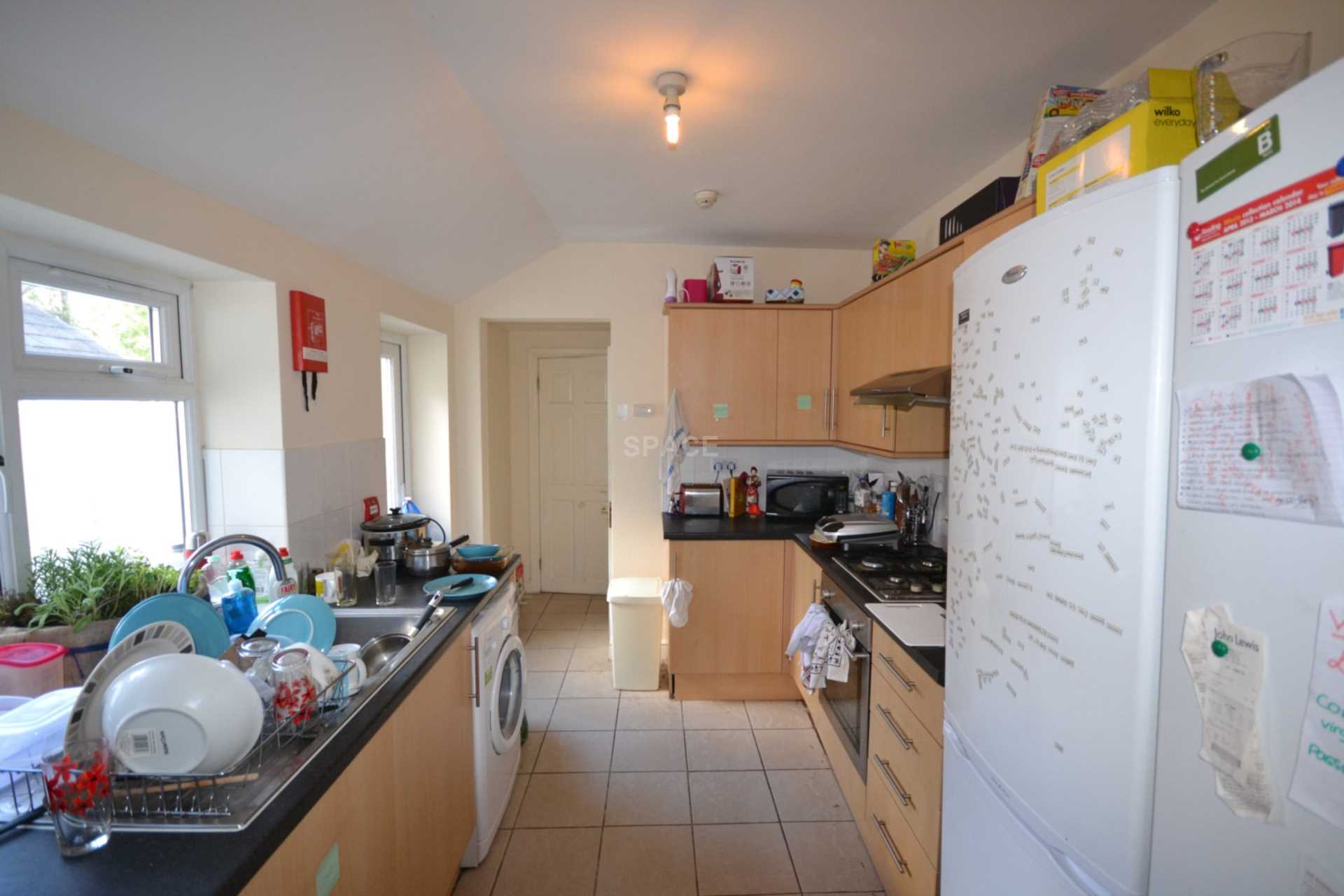 Flat Milman Road in Reading