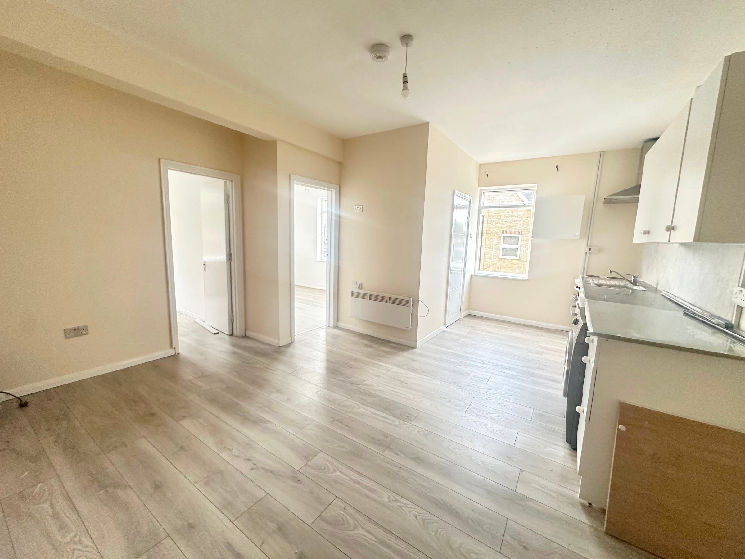 Flat Hertford Road in Greater London