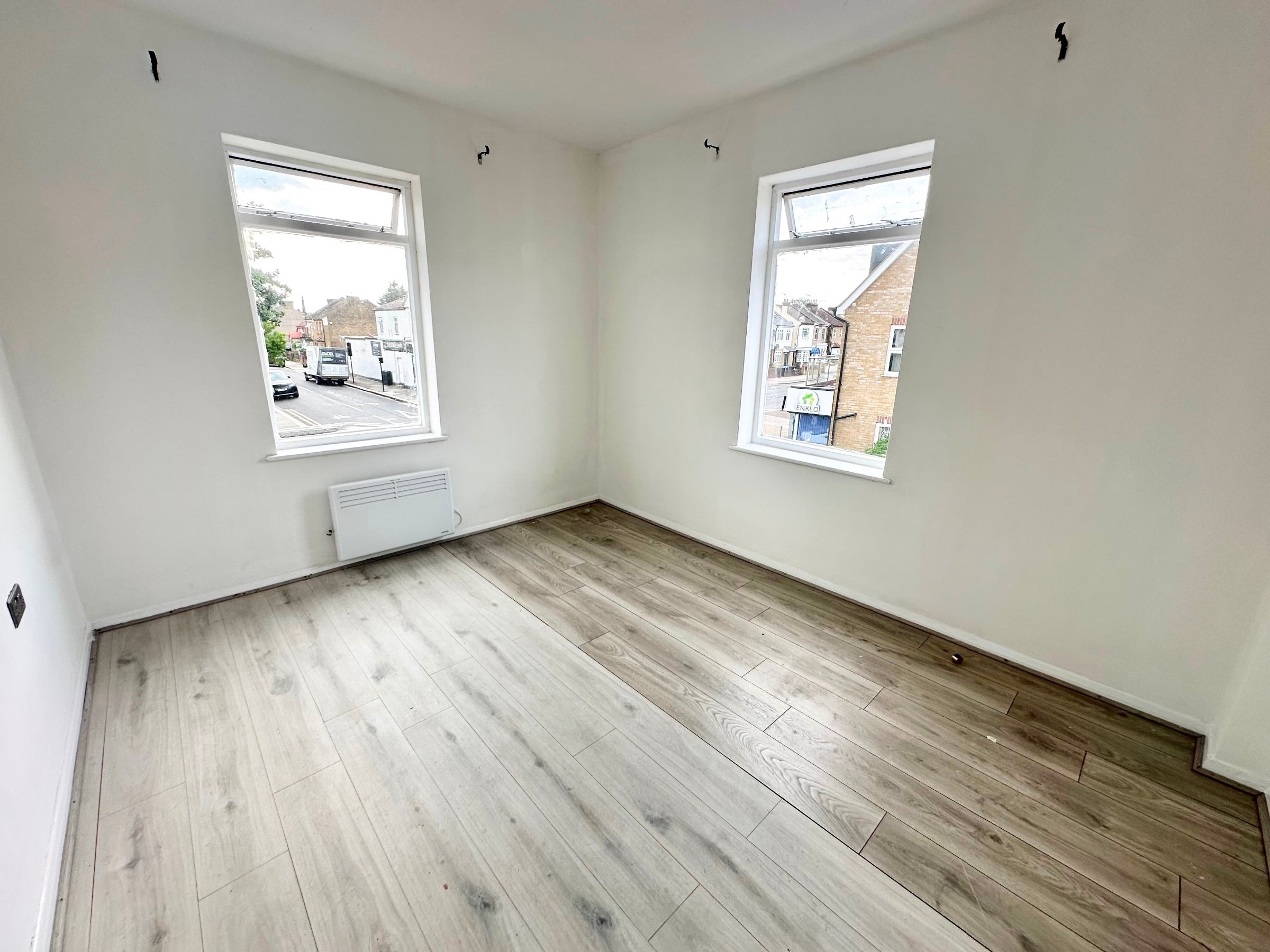 Flat Hertford Road in Greater London