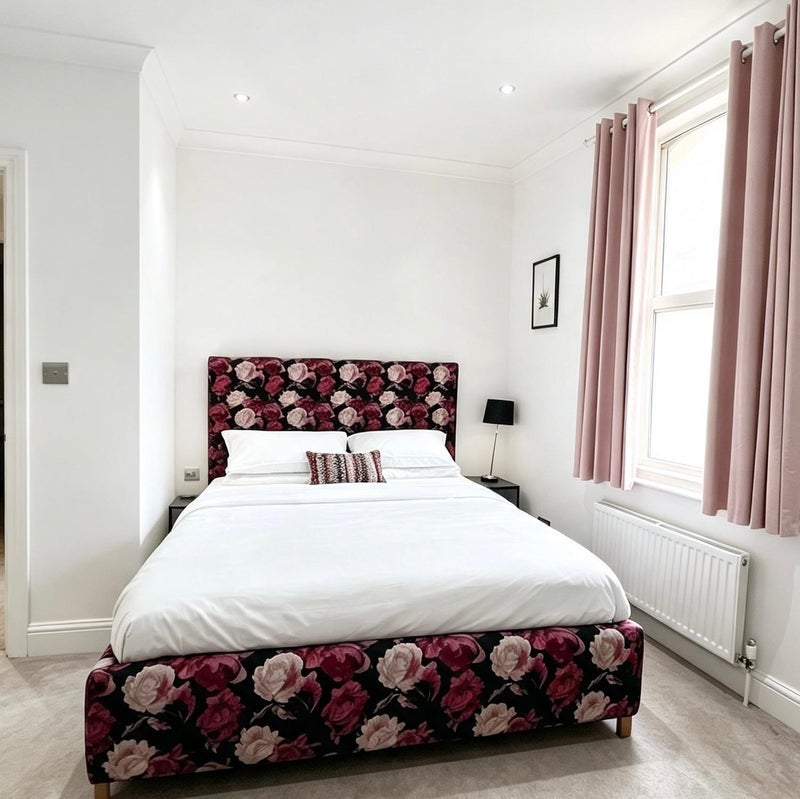 Room Lynton Road in Greater London