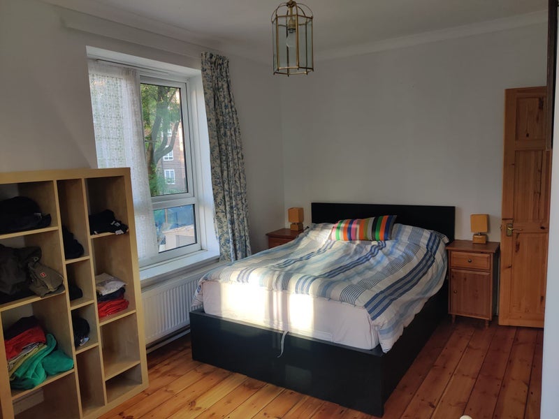 Flat Rossendale Street in Greater London