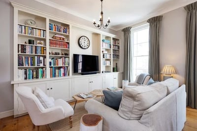 House Gloucester Avenue in Greater London