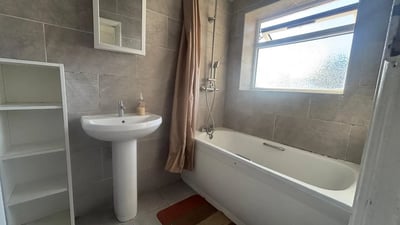 House Cranborne Waye in Greater London