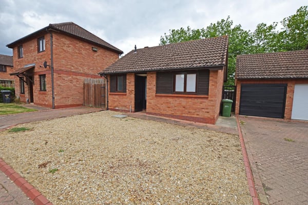 House Swallowfield in Peterborough