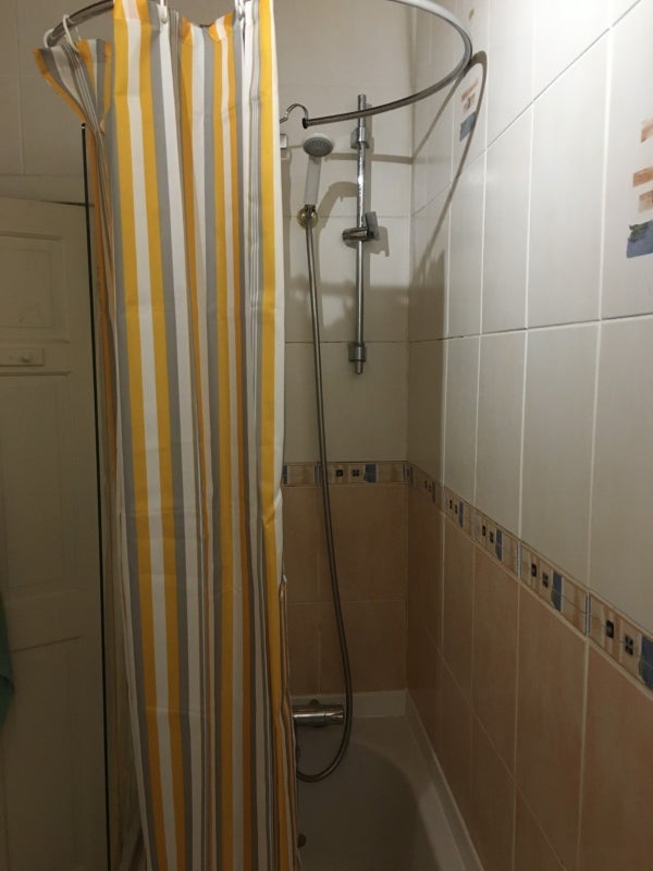 Room Thornwood Road in Glasgow