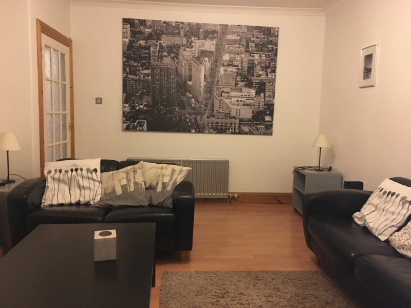 Room Thornwood Road in Glasgow