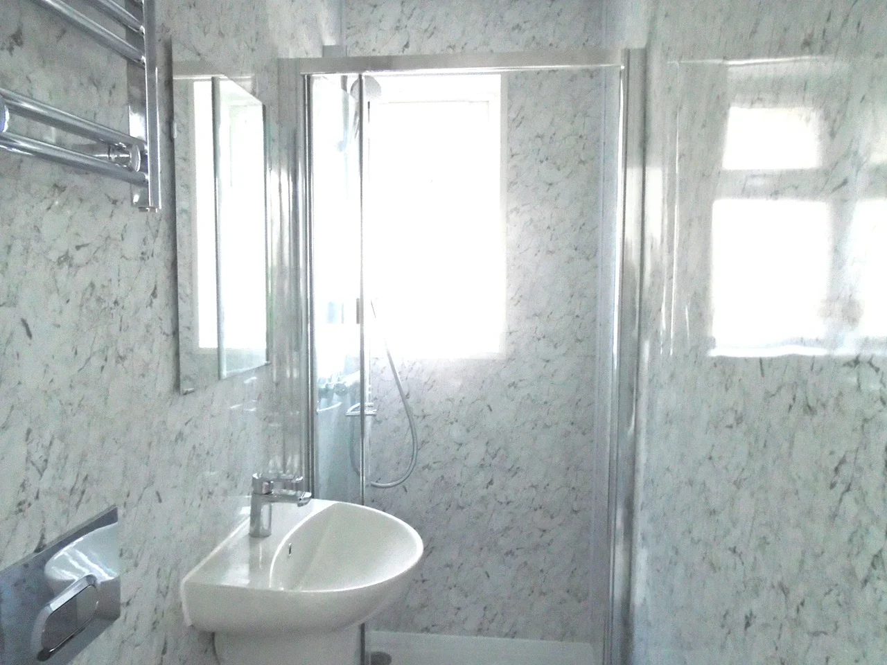 Room Bulstrode Avenue in Greater London