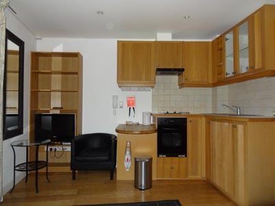 Flat Cartwright Gardens in Greater London
