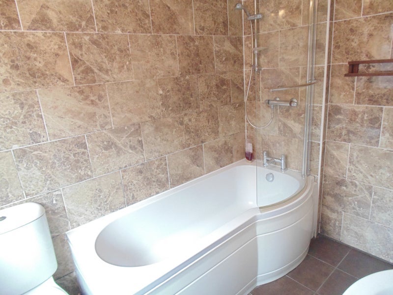 Room Bramford Road in Ipswich