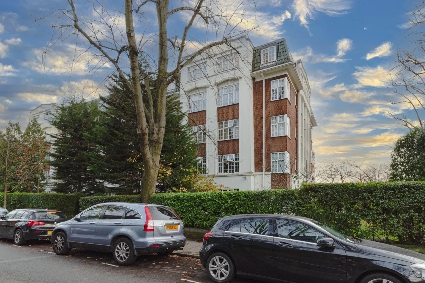 Flat West End Lane in Greater London
