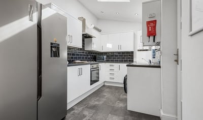 Flat Lancing Road in Sheffield