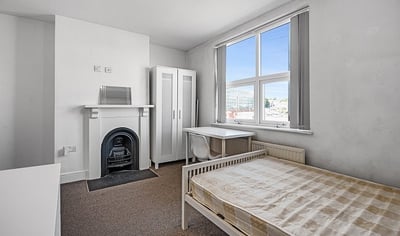 Flat Lancing Road in Sheffield