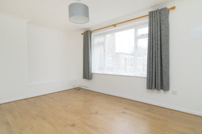 Flat Tankerton Road in Canterbury