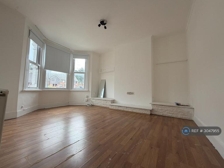 Room Riverdale Road in Greater London