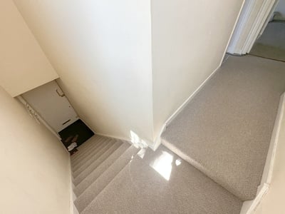 Flat Thoresby Court in Nottingham